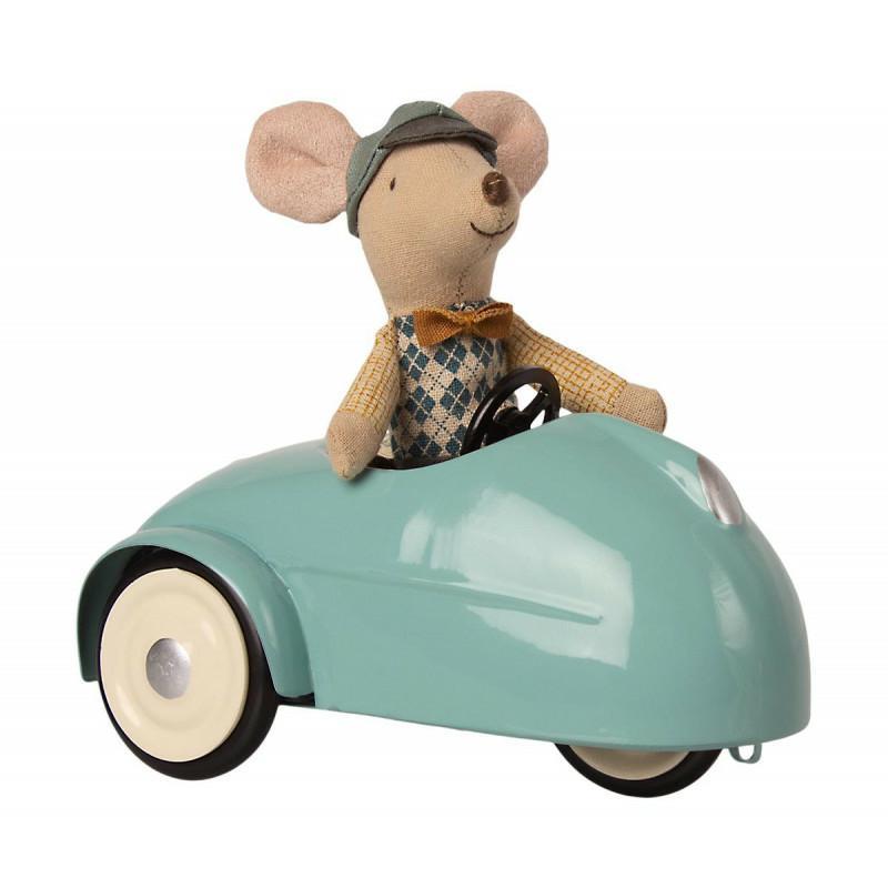 Myszka w aucie z nieb. garażem MAILEG Mouse Little Brother in Car with Garage - Blue